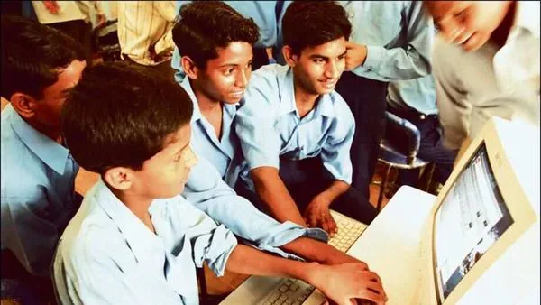 Public Internet Launched