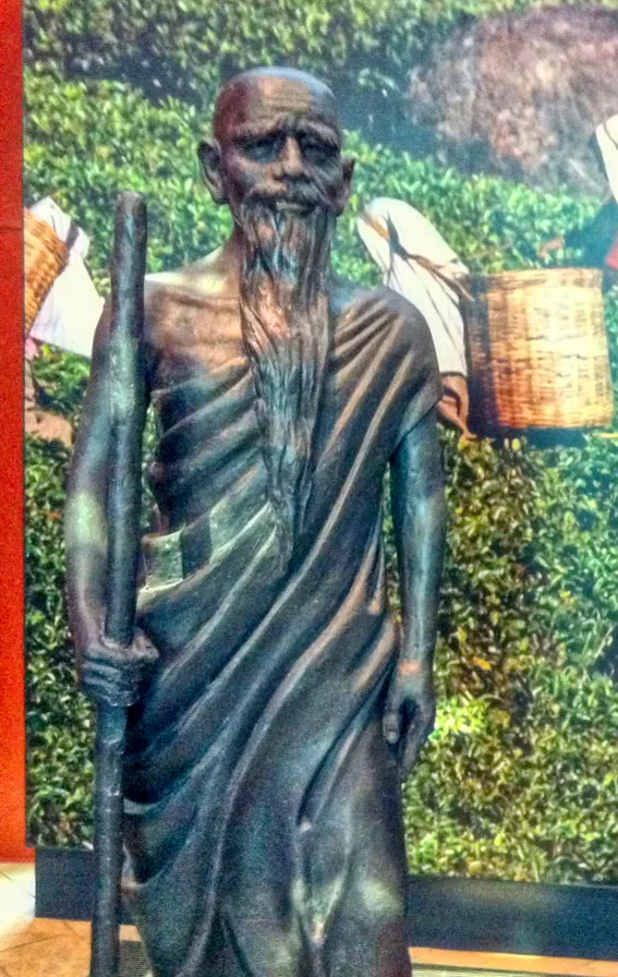Modern museum statue representing the Chinese Buddhist pilgrim Faxian