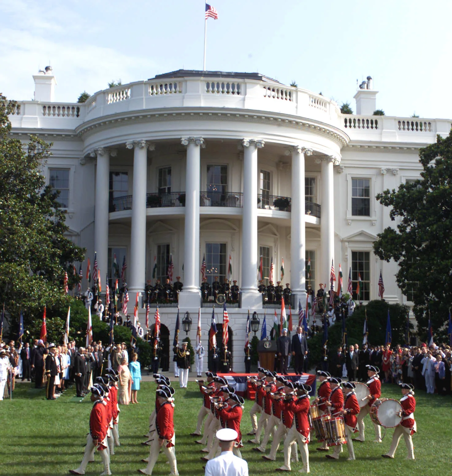 Prime Minister Manmohan Singh with US President George W. Bush at the White House on 18 July 2005