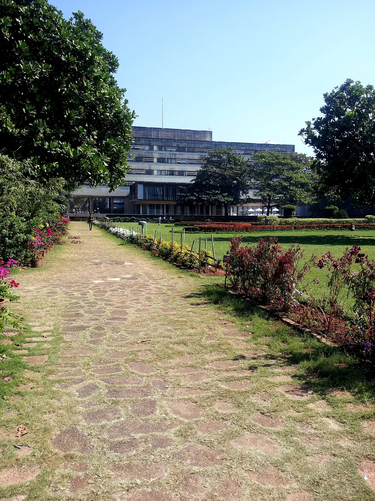 Homi Bhabha wrote the Tata Trust letter that helped lay the institutional foundation for modern Indian science: Photograph taken in 2015 of the Tata Institute of Fundamental Research in Mumbai, an institution arising from Homi Bhabha's 1944 proposal. The photograph does not depict the actual 1944 letter.