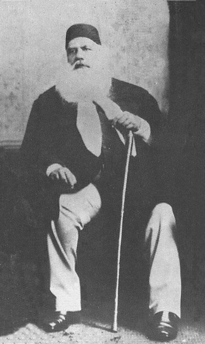 Death of Sir Syed Ahmad Khan: Photograph of Sir Syed Ahmad Khan taken around 1890; not a photo of the moment of his death.