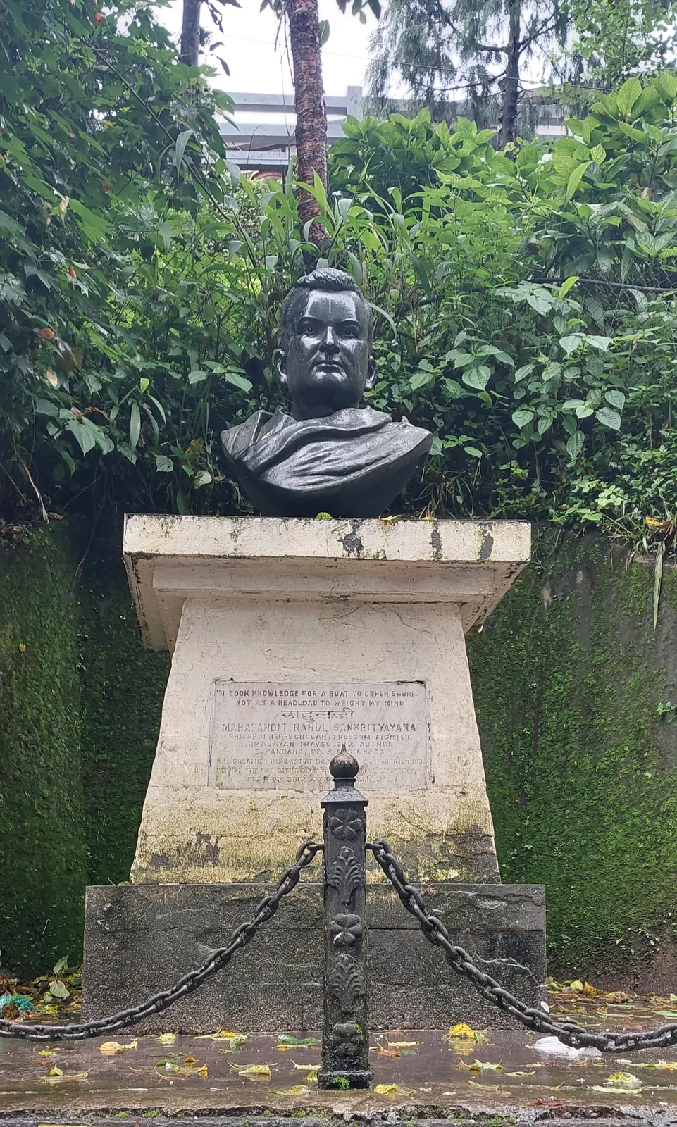 Birth of Mahapandit Rahul Sankrityayan: 2025 photograph of a statue of scholar Rahul Sankrityayan in Darjeeling; it represents his life and legacy, not his 1893 birth.