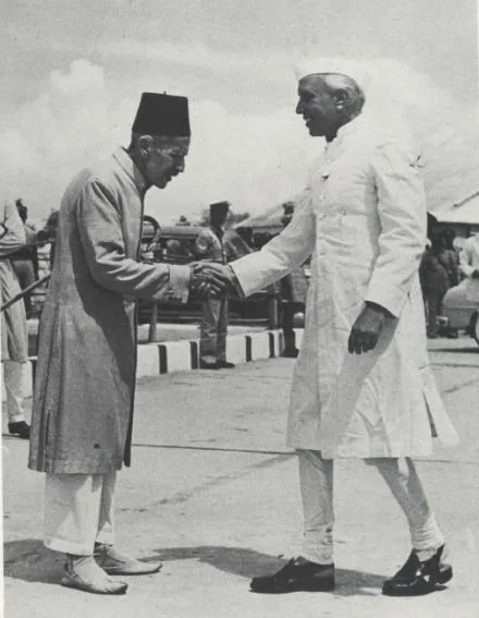 Pandit Nehru forms his first government in India: Jawaharlal Nehru is greeted by the Nizam of Hyderabad on 28 September 1952, the year of the first post-election Nehru government. The photograph shows a diplomatic greeting, not the cabinet oath-taking.