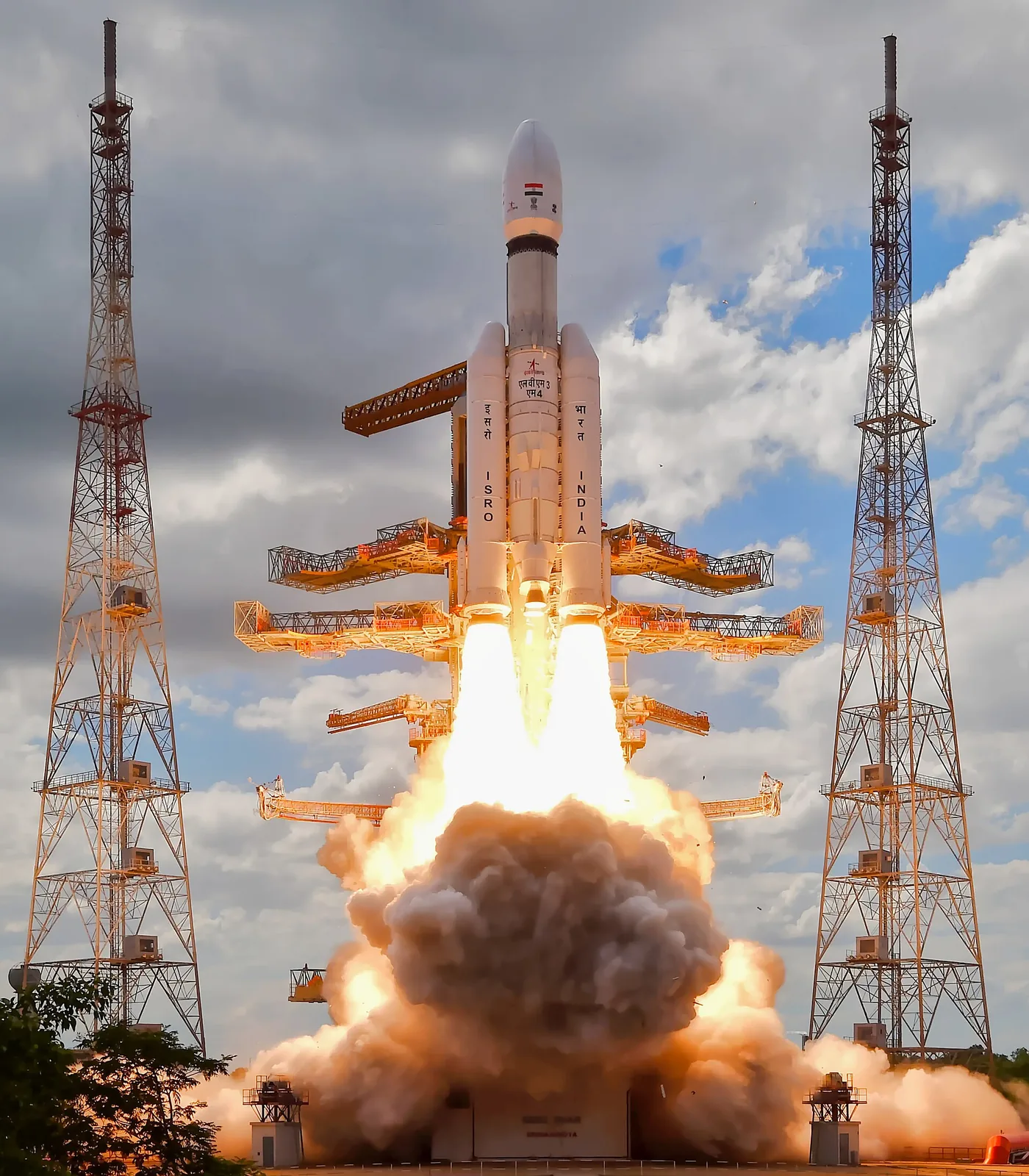 Chandrayaan-3 is launched: ISRO photograph of the Chandrayaan-3 launch vehicle lifting off on 14 July 2023.