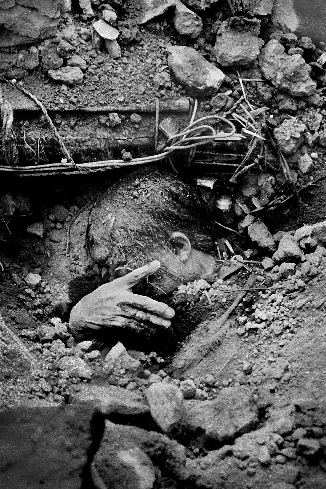 The Killari–Latur earthquake struck Maharashtra, killing nearly 10,000 people and devastating…: Image contributed in 2023 and titled for the 30 September 1993 Latur earthquake; a retrospective earthquake-related image, not a verified 1993 disaster photograph.