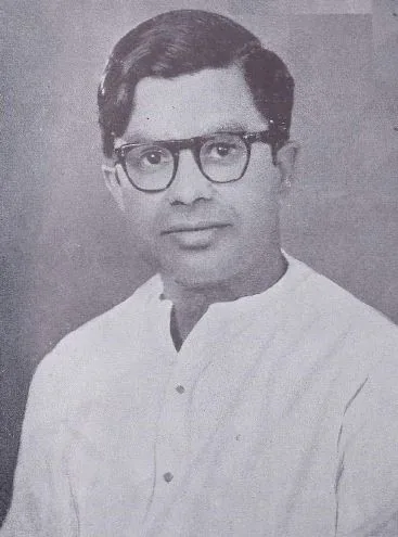 Death of C Subramaniam: Portrait of C. Subramaniam (1910–2000) reproduced in the 1954 Government College Kumbakonam centenary souvenir. It predates his death in 2000 and does not depict the death.