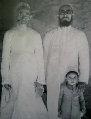 Death of Syedna Taher Saifuddin: Photograph showing Syedna Taher Saifuddin with Mohammed Burhanuddin and Mufaddal Saifuddin, dated around 1950, before Taher Saifuddin's death in 1965.