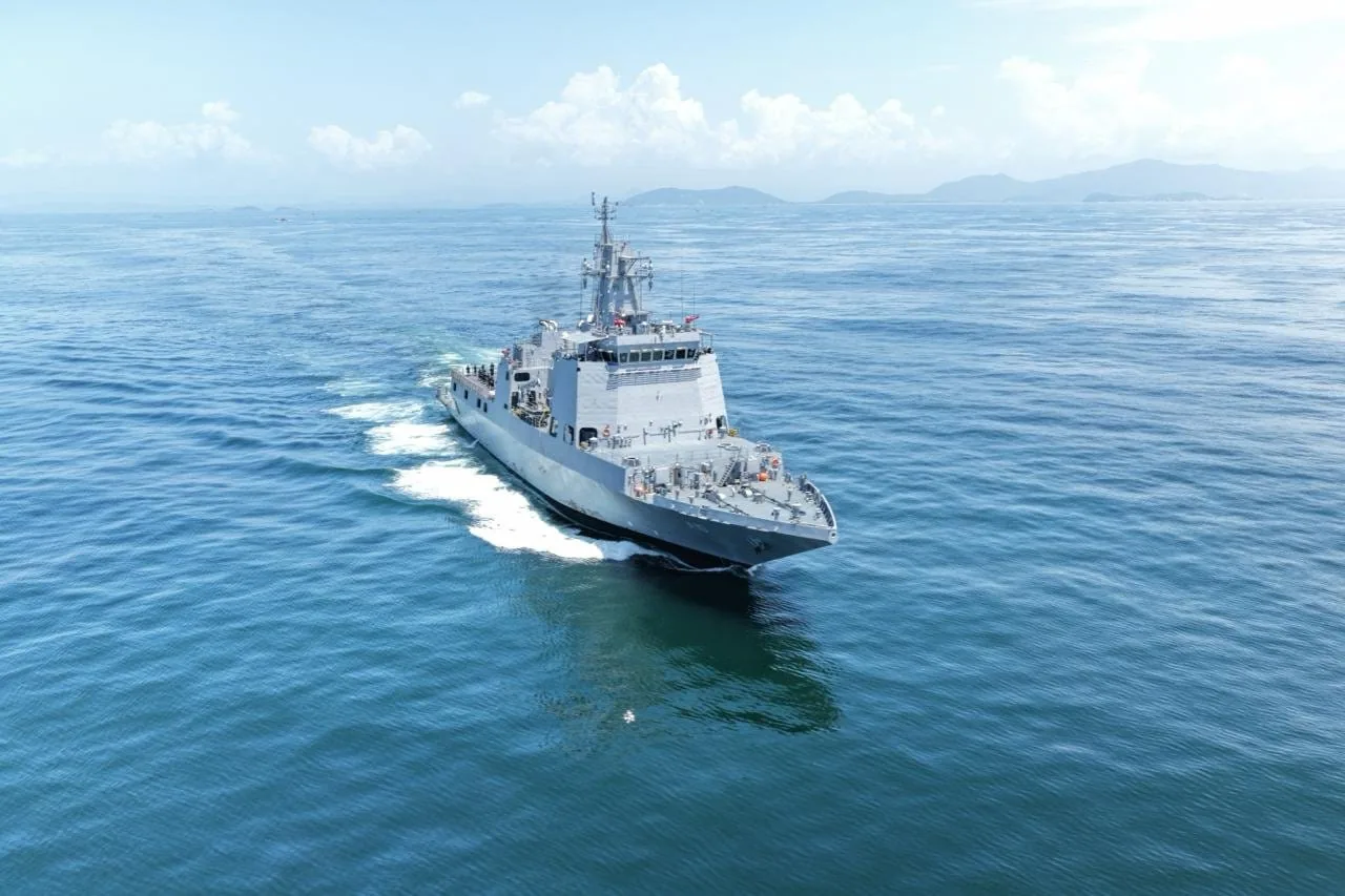 INS Samarthak Commissioned at Karwar: 13 October 2026 official photograph of INS Samarthak (A10), the vessel commissioned three days later in Karwar; not a photograph of the October 16 commissioning ceremony. Commons upload's GODL license remains unreviewed and government/military exclusions require final QA.